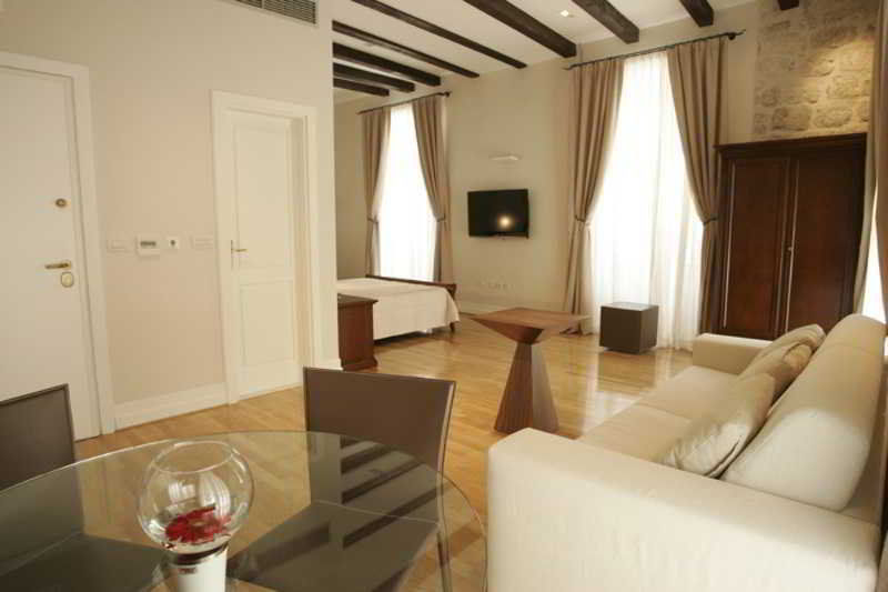 Szálloda The Pucic Palace Annex 5*